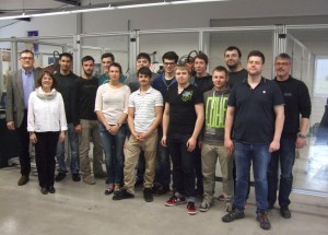 Gruppe A mit Professor Prof. Dr.-Ing. Stephan Messner und Christine Lambart Reu von der Hochschule Tuttlingen (links außen) und SHL-Schulungsleiter Bernhard Rombey (rechts).