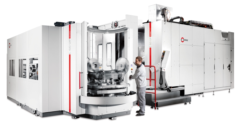 Die C 60 UP dynamic mit Palettenwechsler PW 3000 für die automatisierte Fertigung, Zustandsüberwacht mit HIMS