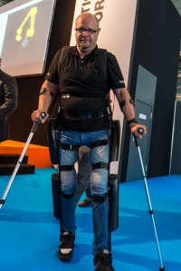ReWalk Robotic Exoskeleton gewann auf der AUTOMATICA 2014 den ersten ESA BIC Start-up Award. (Foto: Messe München)