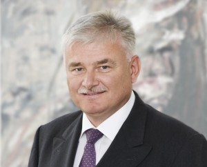 Dr. Hartmuth Müller