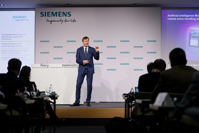 Pressekonferenz auf der SPS IPC Drives 2018 / Press conference at the SPS IPC Drives 2018