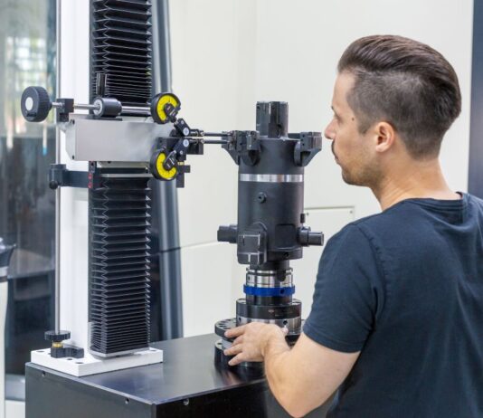 Einstellgerät für Feinbohrwerkzeuge mit großen Durchmessern