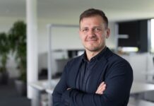 LICON – Christoph Czoske übernimmt von Winfried Benz