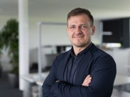 LICON – Christoph Czoske übernimmt von Winfried Benz