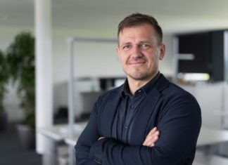 LICON – Christoph Czoske übernimmt von Winfried Benz