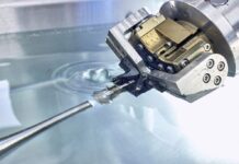 Knochensägen mit Ultraschall entgraten