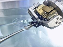 Knochensägen mit Ultraschall entgraten